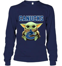 Load image into Gallery viewer, Baby yoda loves Vancouver Canucks star wars the mandalorian fan t shirt