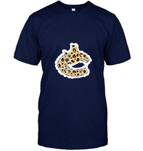 Load image into Gallery viewer, Vancouver Canucks leopard pattern layer shirt