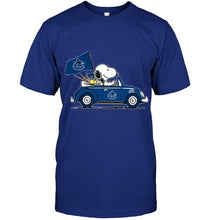 Load image into Gallery viewer, Snoopy drives Vancouver Canucks beetle car fan t shirt